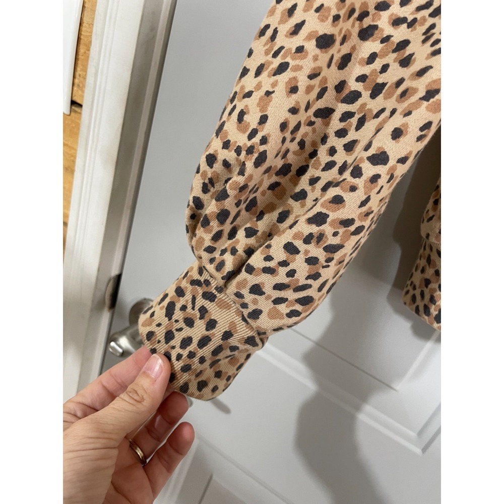 Abercronbie & Fitch Oversized Crew Sweatshirt in Tan Leopard Print Size xS - Picture 3 of 5